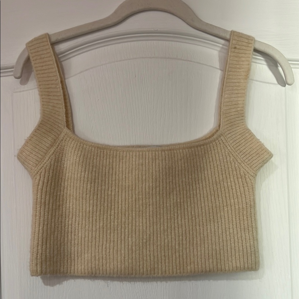 Zara Fuzzy Cream Ribbed Knit Crop Top
